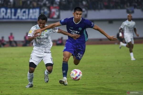 Puji Penampilan Tim Persib Meski Tidak Mampu Meraih Kemenangan