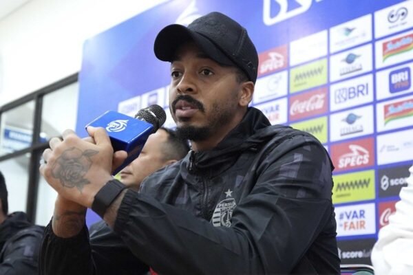 Eduardo Berkomitmen, Persija Siap Tampilkan Performa Terbaik di Kandang PSS