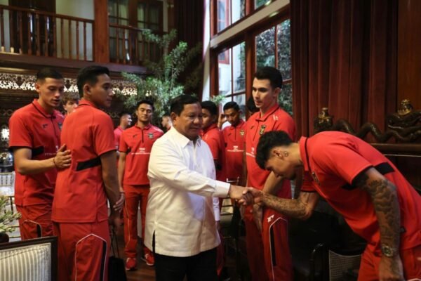 Presiden Mengingatkan Timnas untuk Tetap Berjuang Meski Lolos ke Playoff