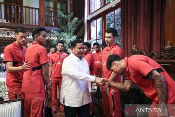 Presiden Prabowo Subianto Merayakan Kemenangan Timnas Indonesia atas China dengan Santap Bersama